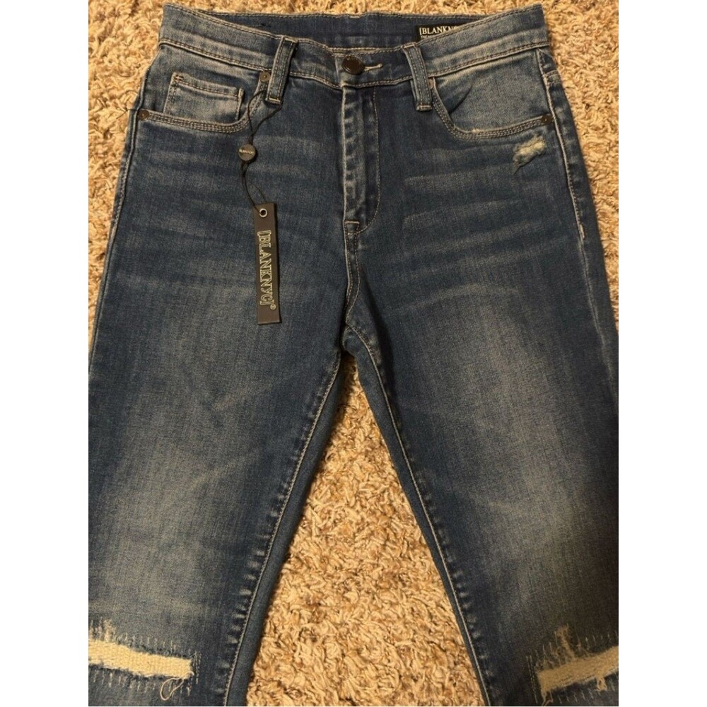 BLANKNYC The Micro Straight Leg Crop Jeans Happy Dust Distressed Womens 26 NWT - Picture 4 of 12